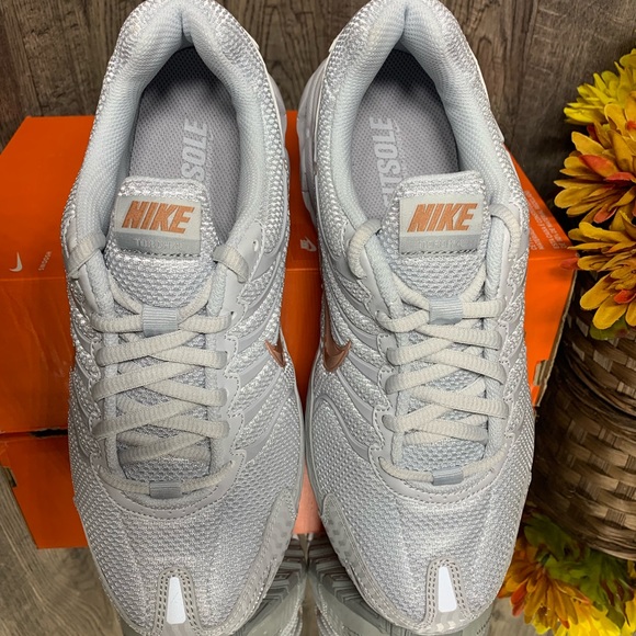 ❤️NWT NIKE WMNS AIR MAX TORCH 4 pure platinum/MLTC - Picture 7 of 8